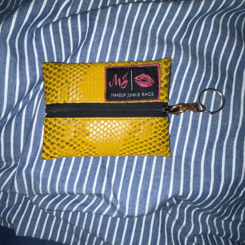 Makeup junkie mini